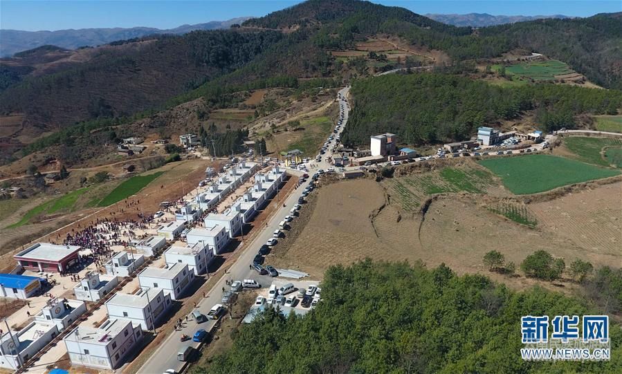 （新春走基层）（5）云南寻甸：筑就农村幸福路